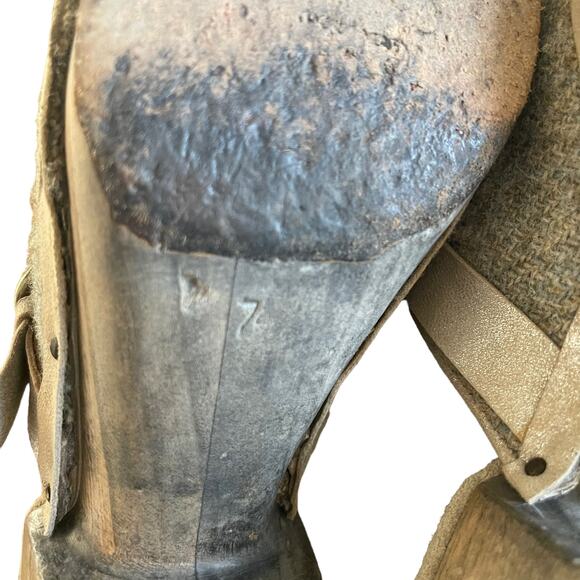 Calleen Cordero Gray Studded Wooden Heel Mule Clog Size 7 - Picture 10 of 10